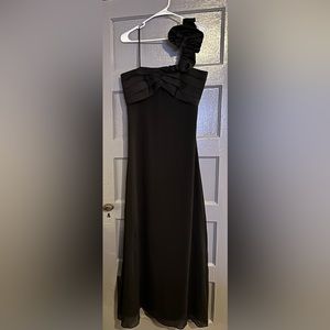One-Shoulder Black Maxi Dress